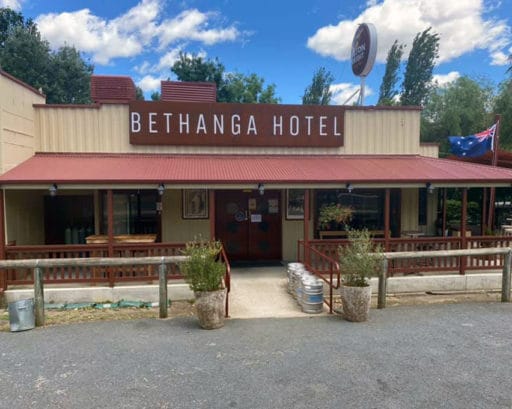 Bethanga Hotel